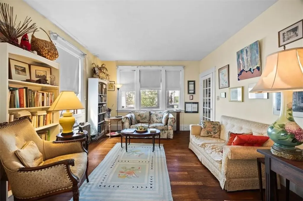 117 Radcliffe Avenue Providence RI 02908