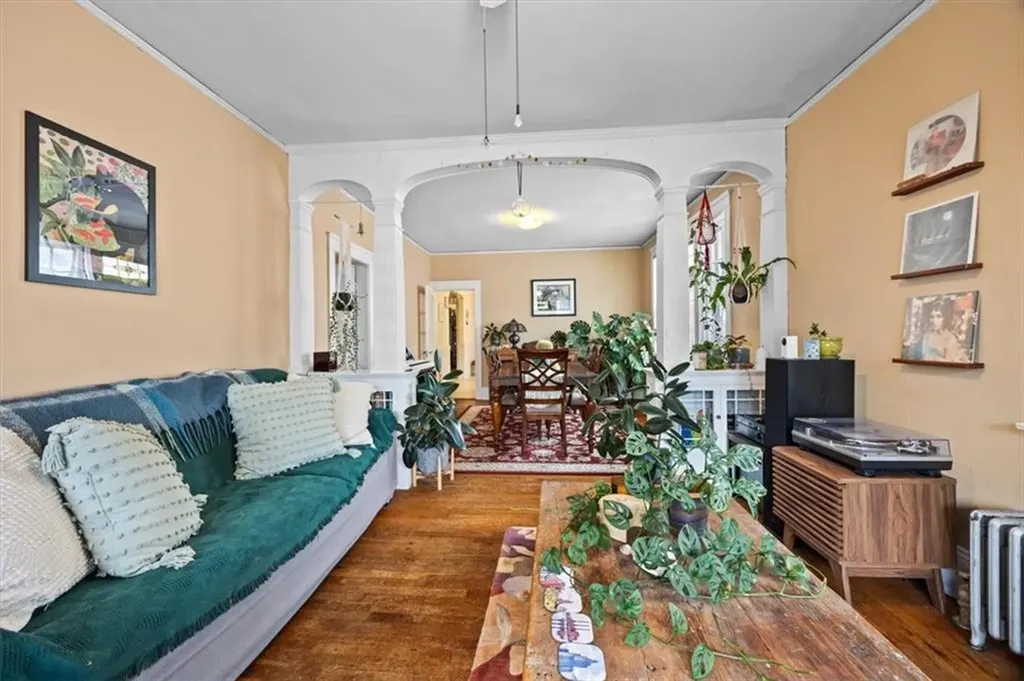 117 Radcliffe Avenue Providence RI 02908