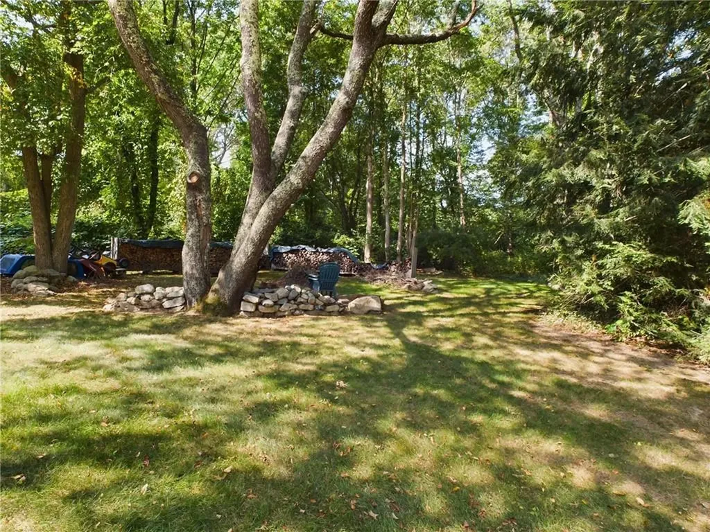 112 Captains Circle Tiverton RI 02878