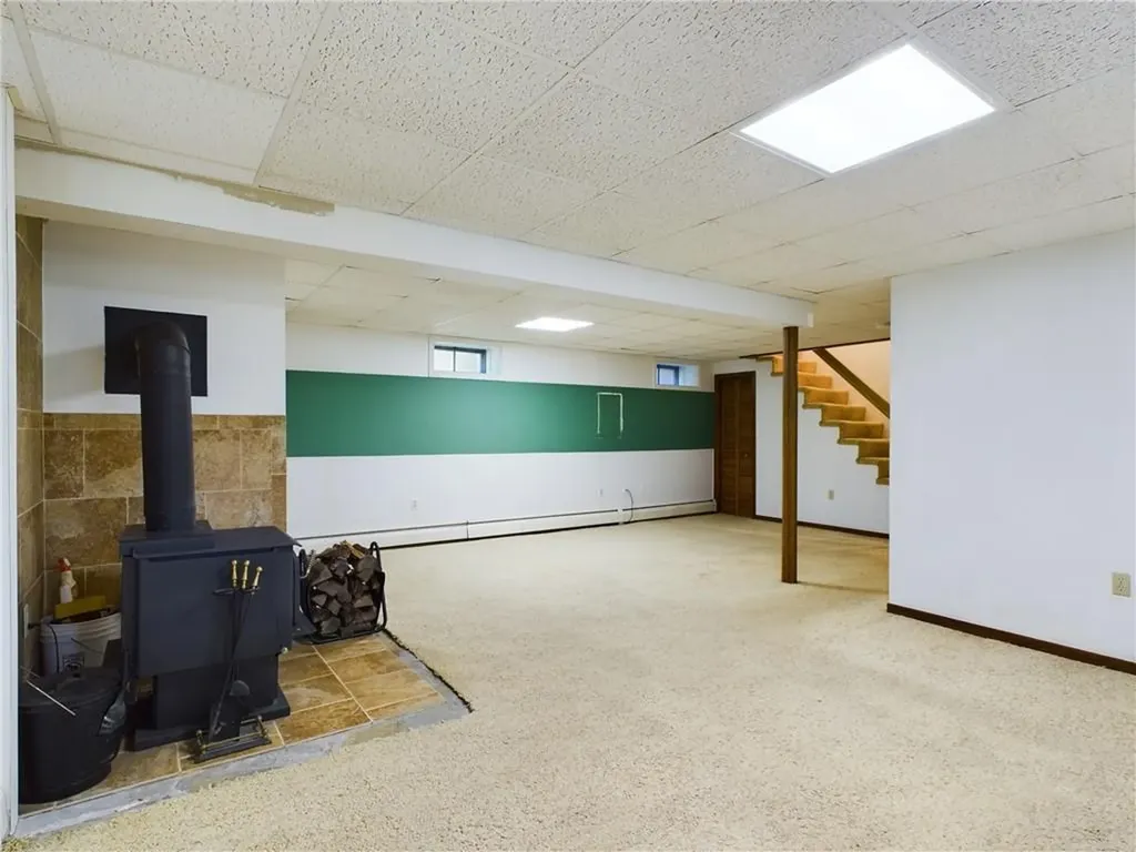 112 Captains Circle Tiverton RI 02878