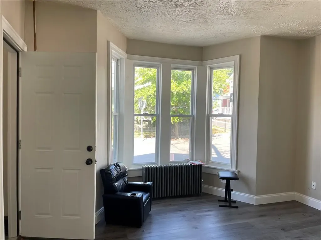 258 Amherst Street Providence RI 02909