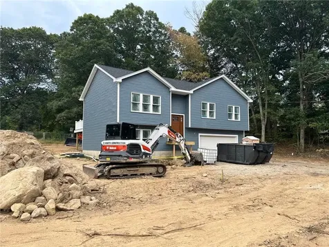 140 Hill Street Coventry RI 02816