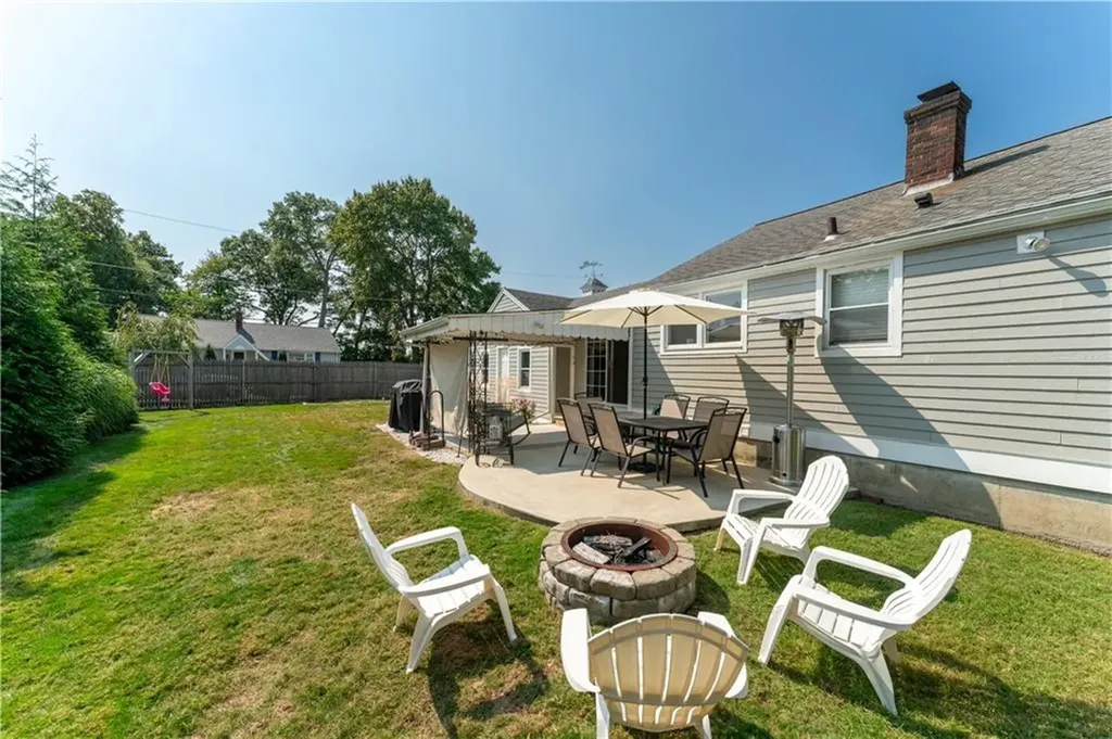 30 Gadoury Drive Cumberland RI 02864