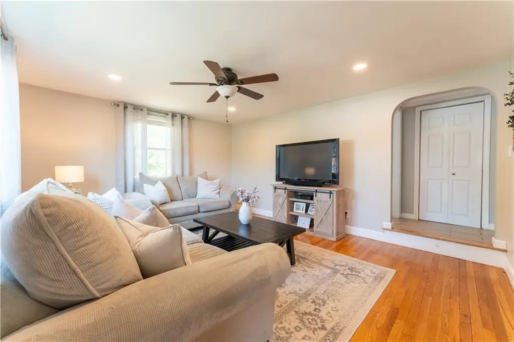 30 Gadoury Drive Cumberland RI 02864