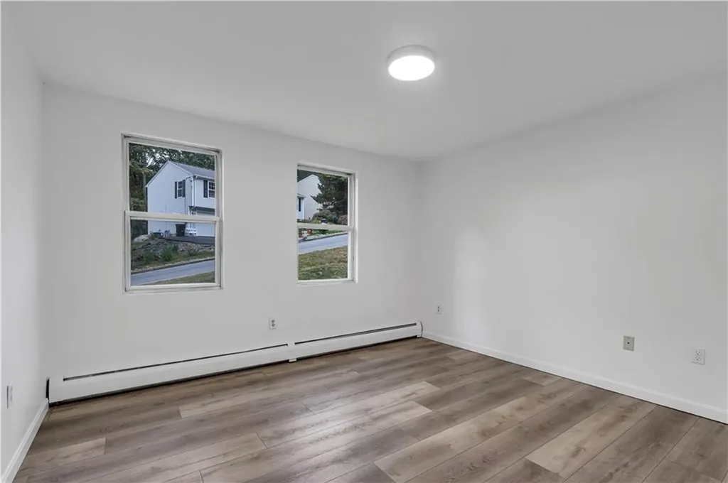 25 Smith Street Lincoln RI 02865