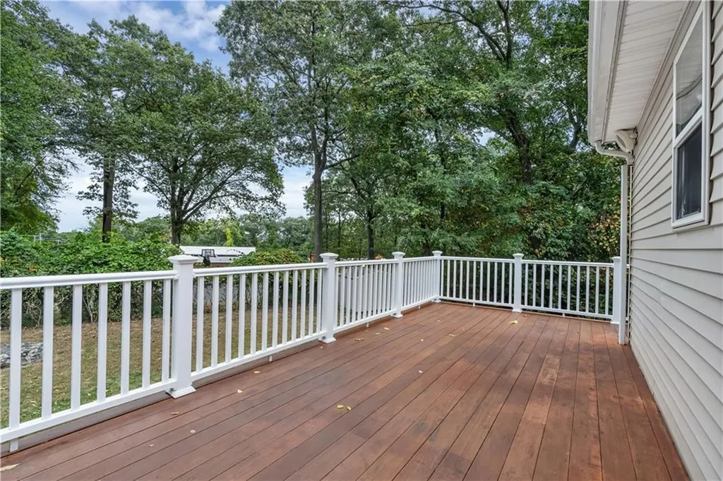 25 Smith Street Lincoln RI 02865