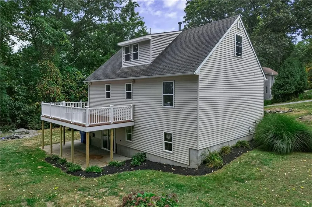 25 Smith Street Lincoln RI 02865