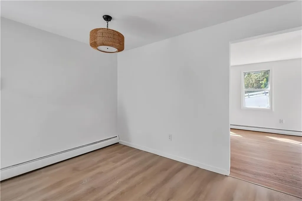 25 Smith Street Lincoln RI 02865