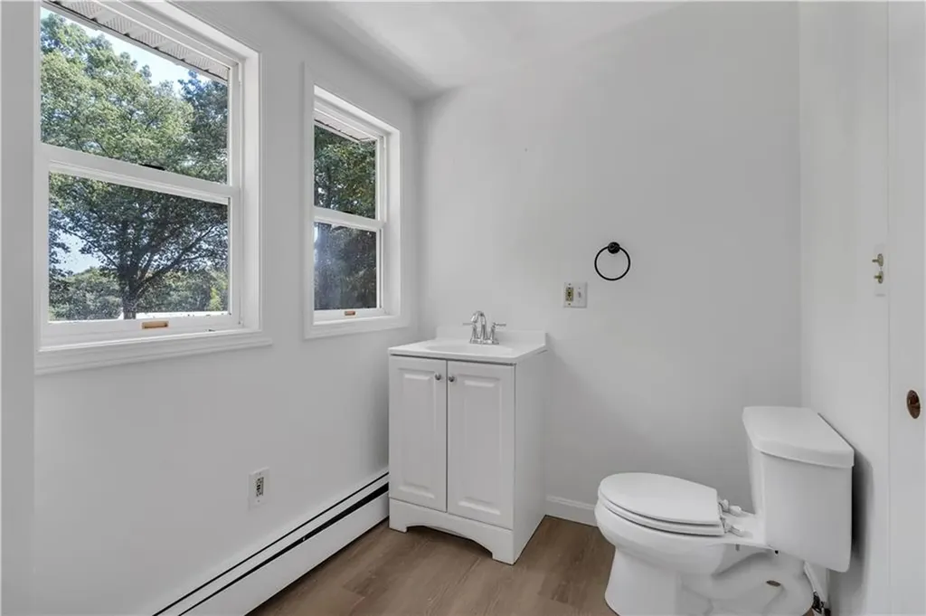 25 Smith Street Lincoln RI 02865