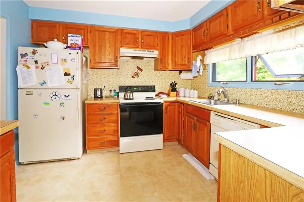 20 Franklin Terrace Portsmouth RI 02871