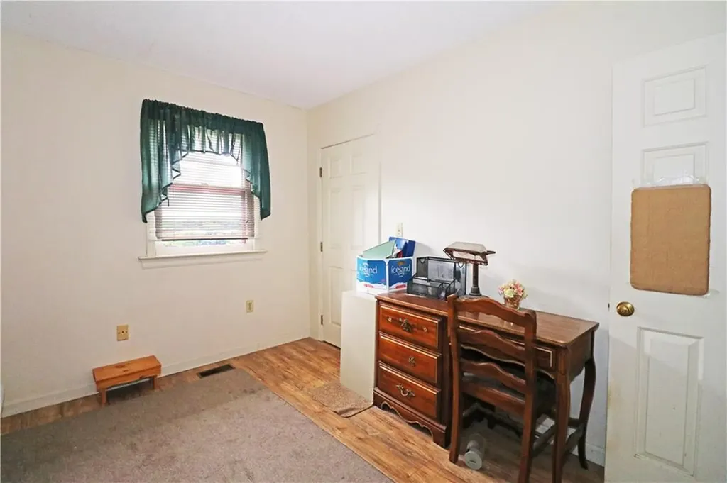 20 Franklin Terrace Portsmouth RI 02871