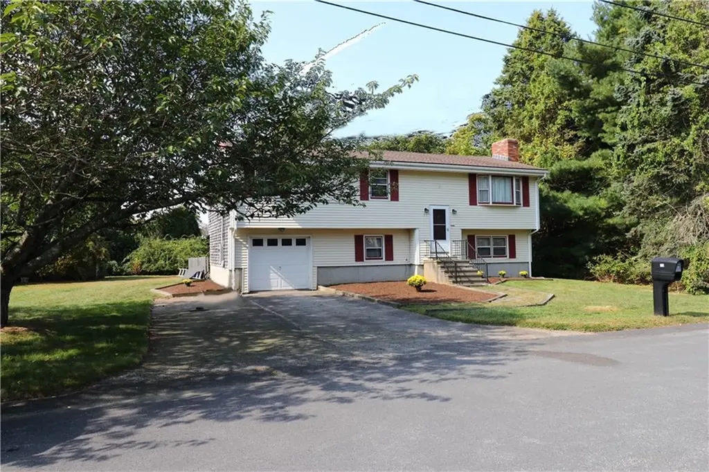 20 Franklin Terrace Portsmouth RI 02871