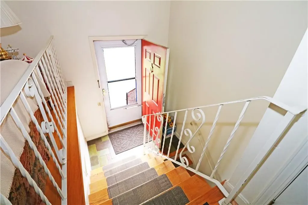 20 Franklin Terrace Portsmouth RI 02871