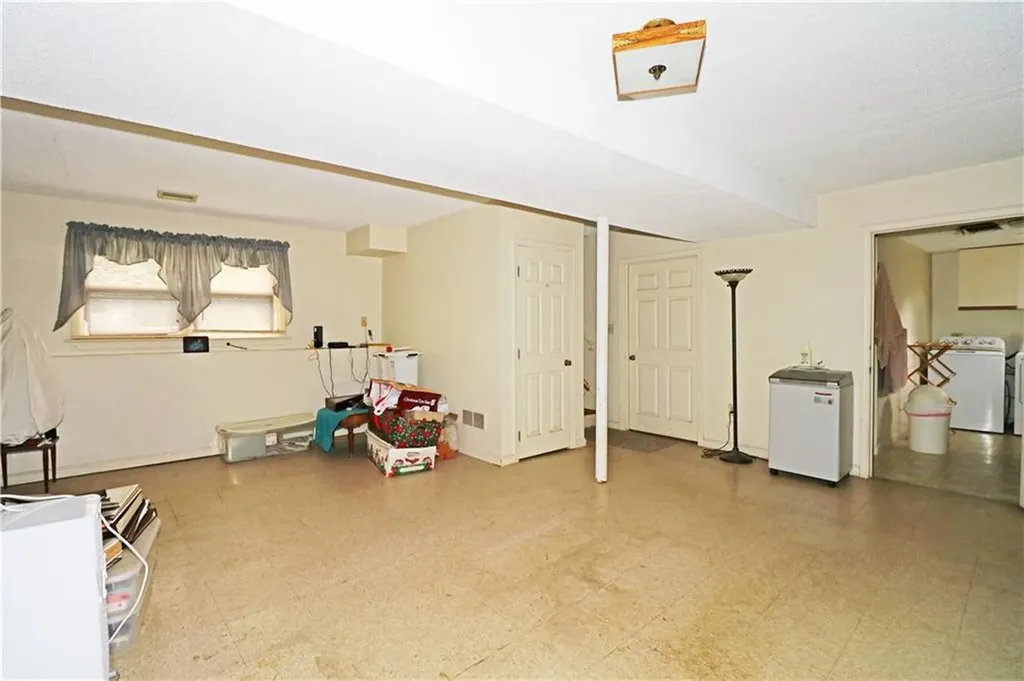 20 Franklin Terrace Portsmouth RI 02871
