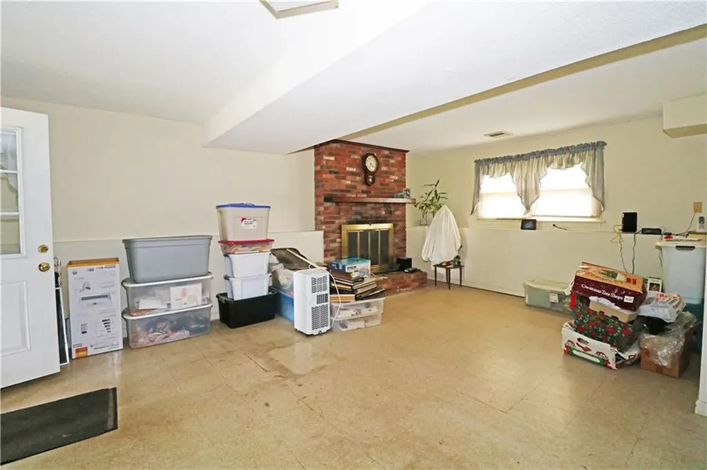 20 Franklin Terrace Portsmouth RI 02871