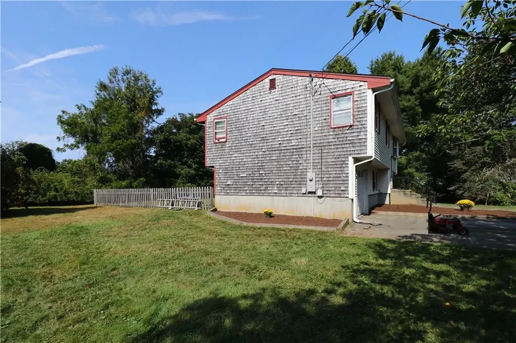 20 Franklin Terrace Portsmouth RI 02871