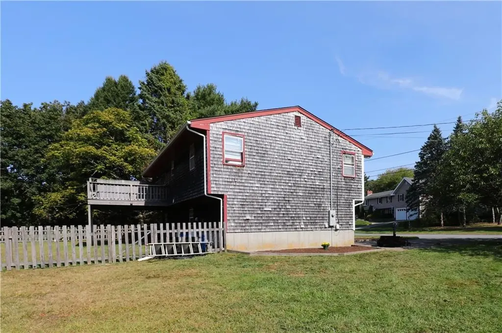 20 Franklin Terrace Portsmouth RI 02871