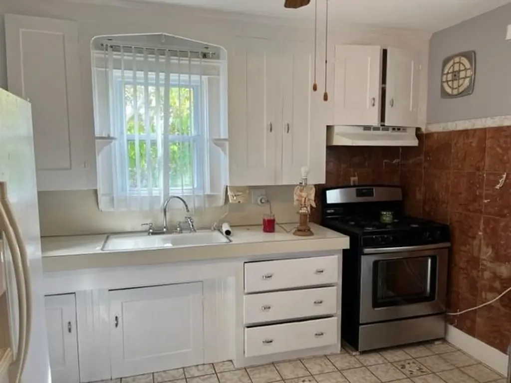 9 Friendship Street North Providence RI 02904