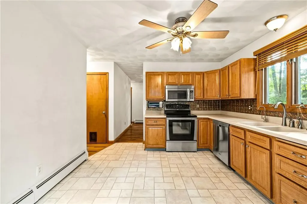 335 Chaplin Drive Coventry RI 02816