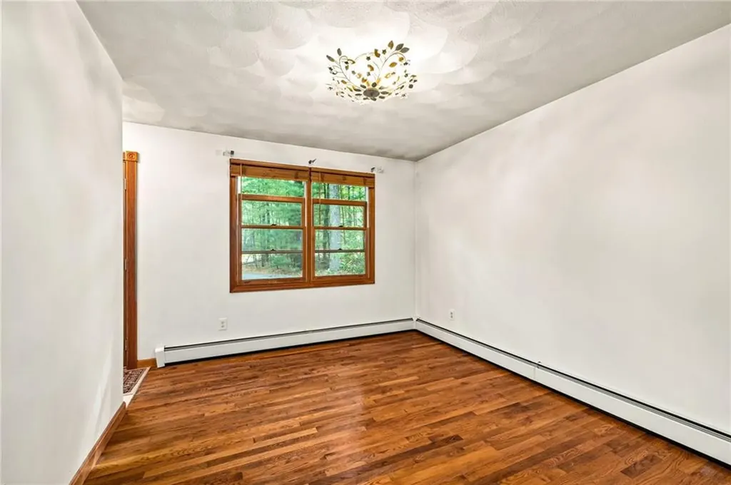 335 Chaplin Drive Coventry RI 02816