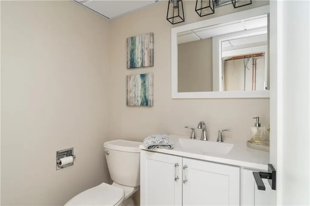 131 Woodview Drive Cranston RI 02920