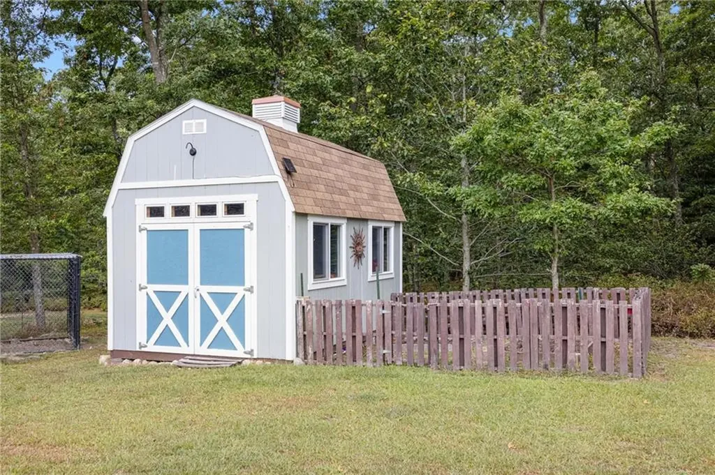 93 Harbor Ridge Lane Tiverton RI 02878