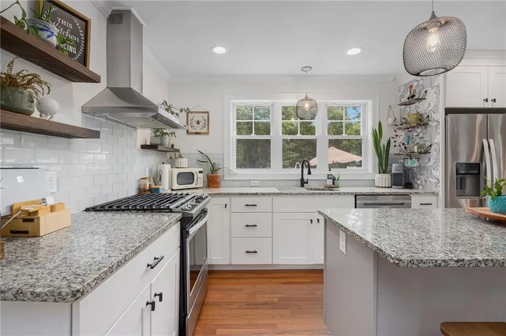 93 Harbor Ridge Lane Tiverton RI 02878