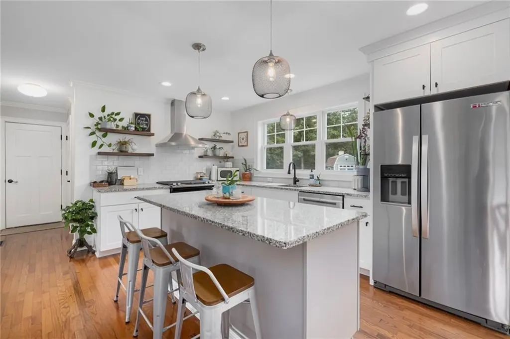 93 Harbor Ridge Lane Tiverton RI 02878