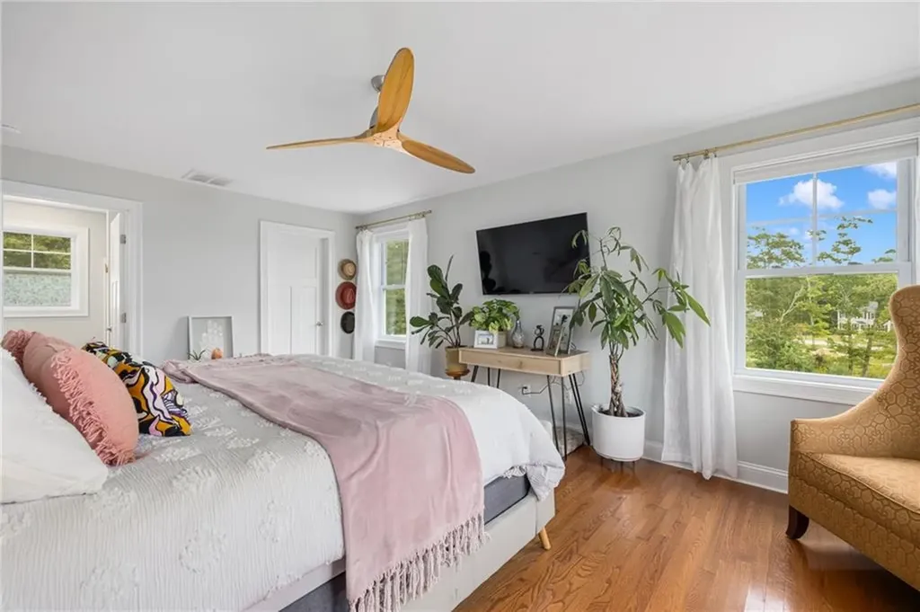 93 Harbor Ridge Lane Tiverton RI 02878