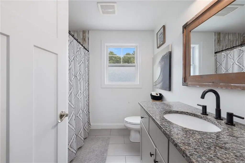 93 Harbor Ridge Lane Tiverton RI 02878