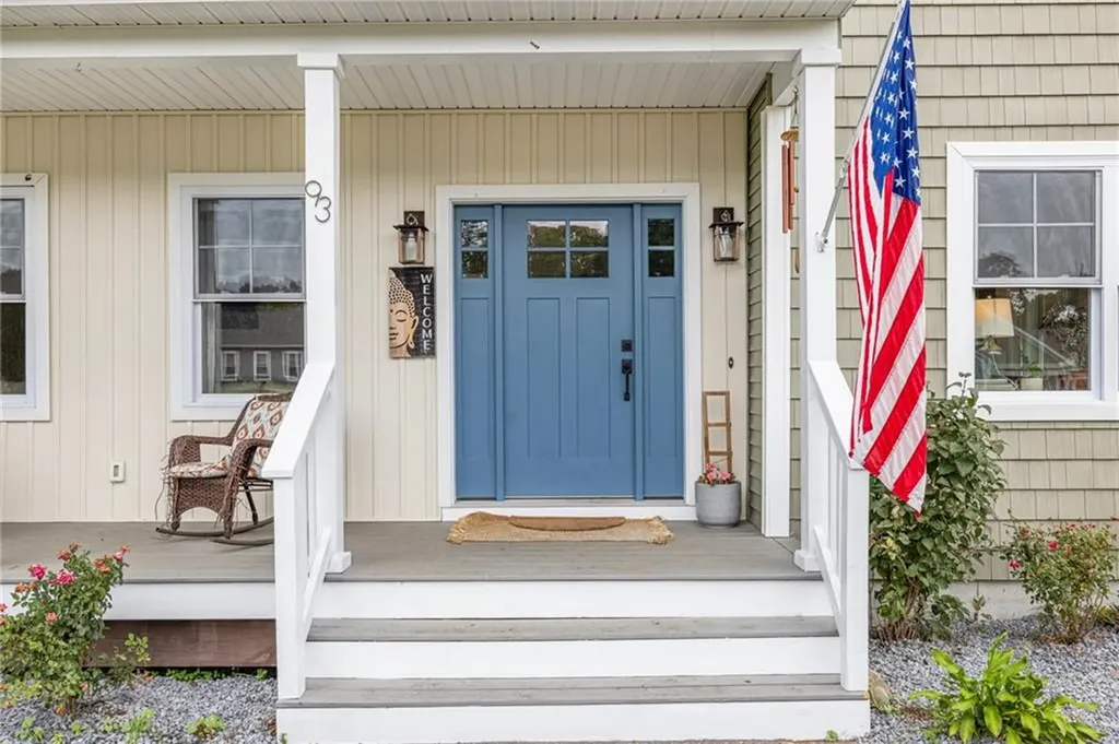 93 Harbor Ridge Lane Tiverton RI 02878