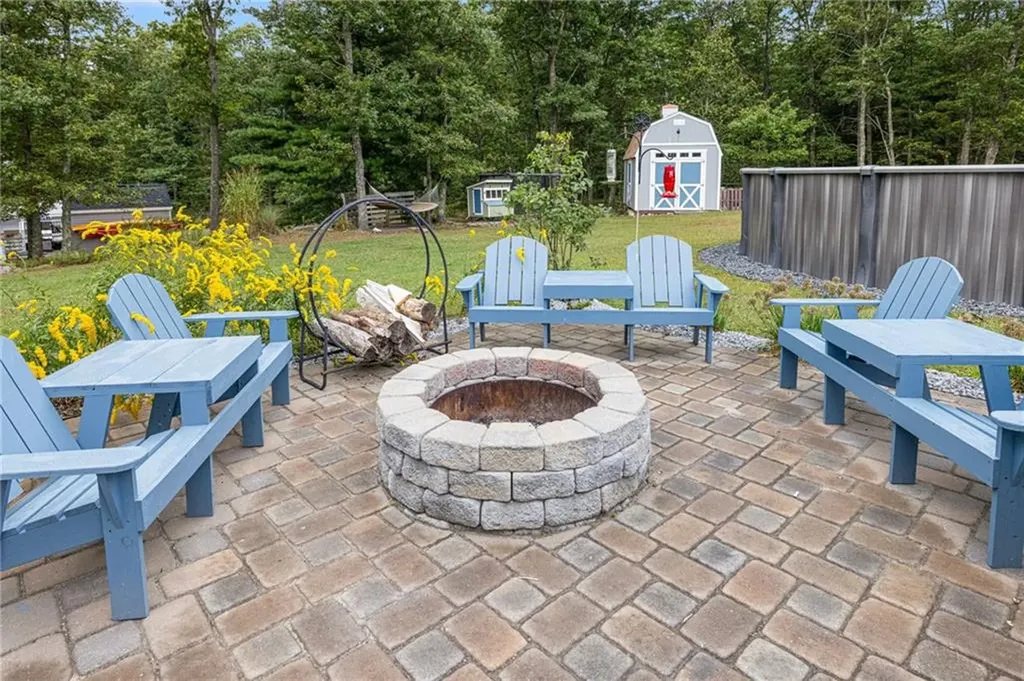 93 Harbor Ridge Lane Tiverton RI 02878
