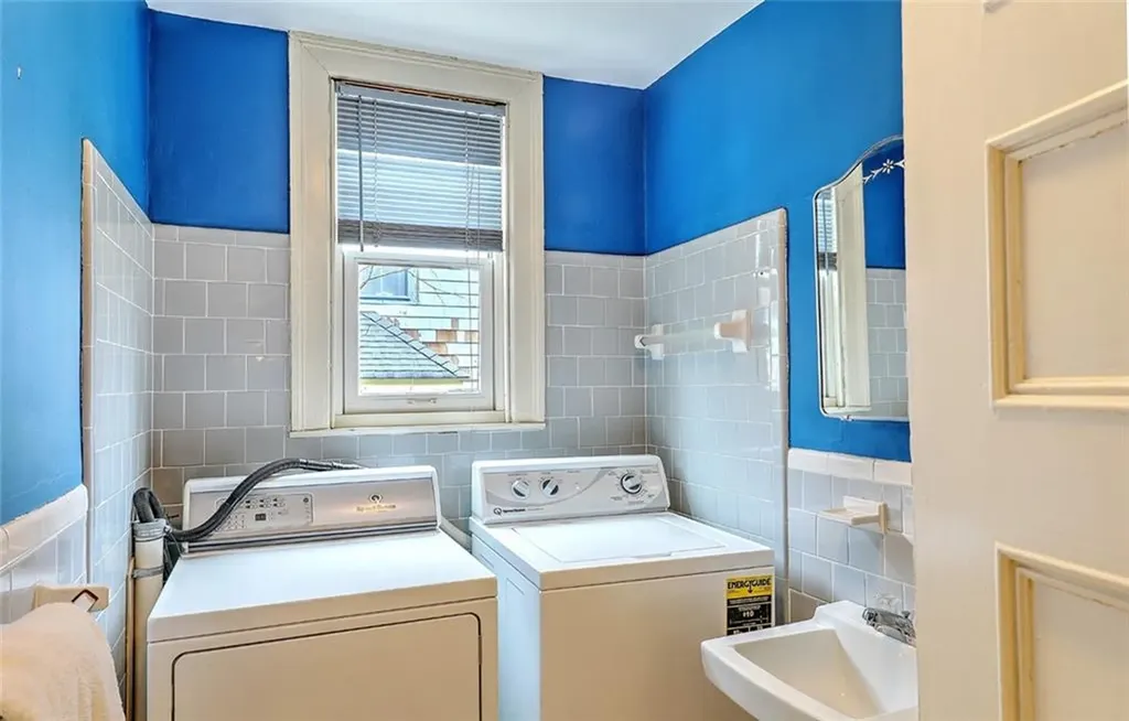 9 Creighton Street Providence RI 02906