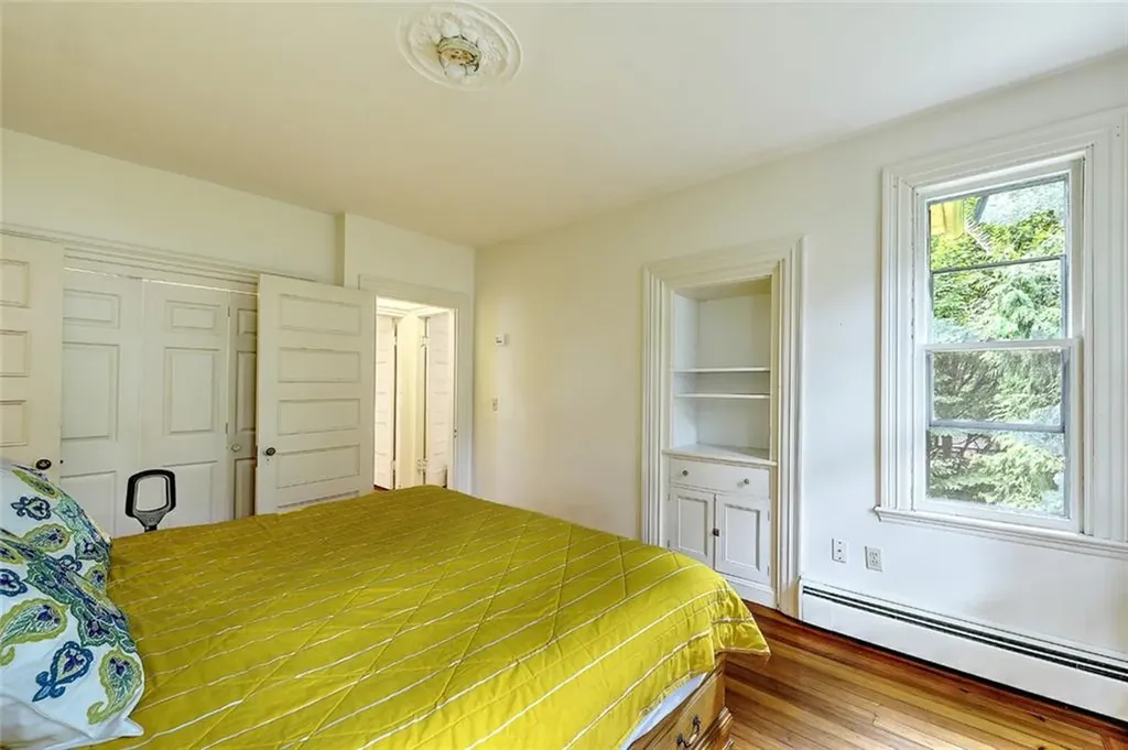 9 Creighton Street Providence RI 02906