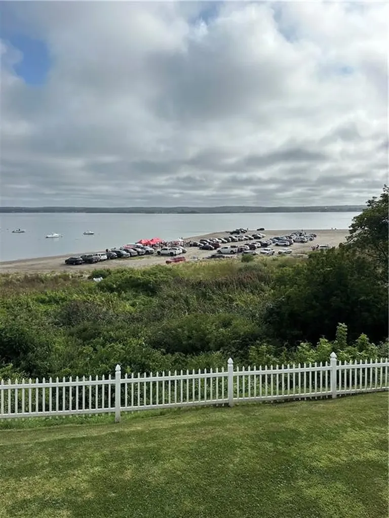 43 William Street Portsmouth RI 02871