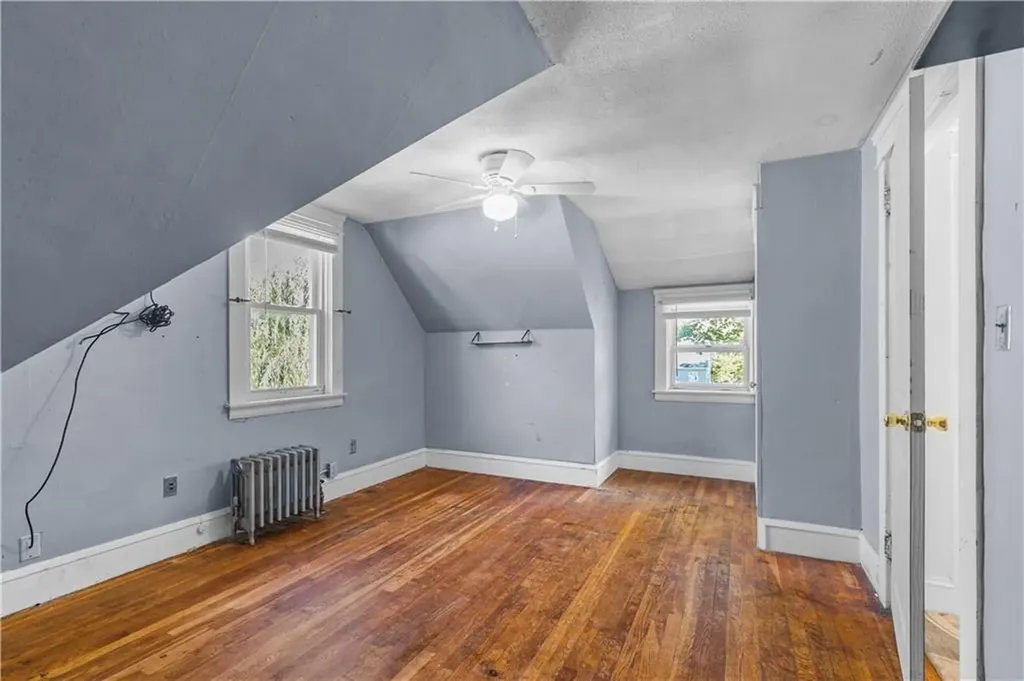 39 Church Avenue Warwick RI 02889