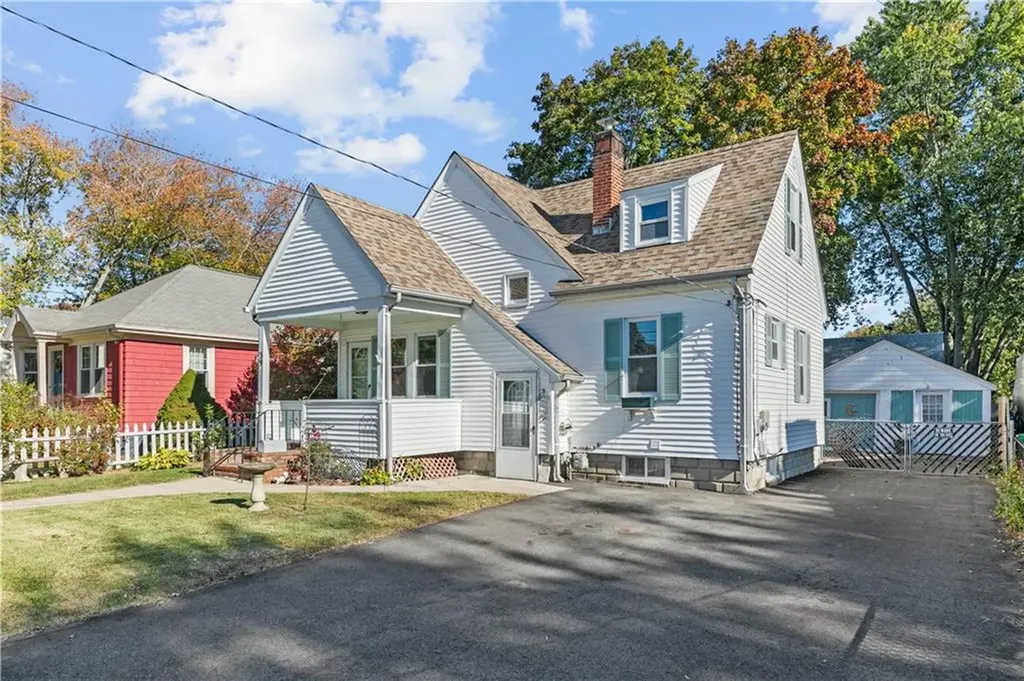 39 Church Avenue Warwick RI 02889