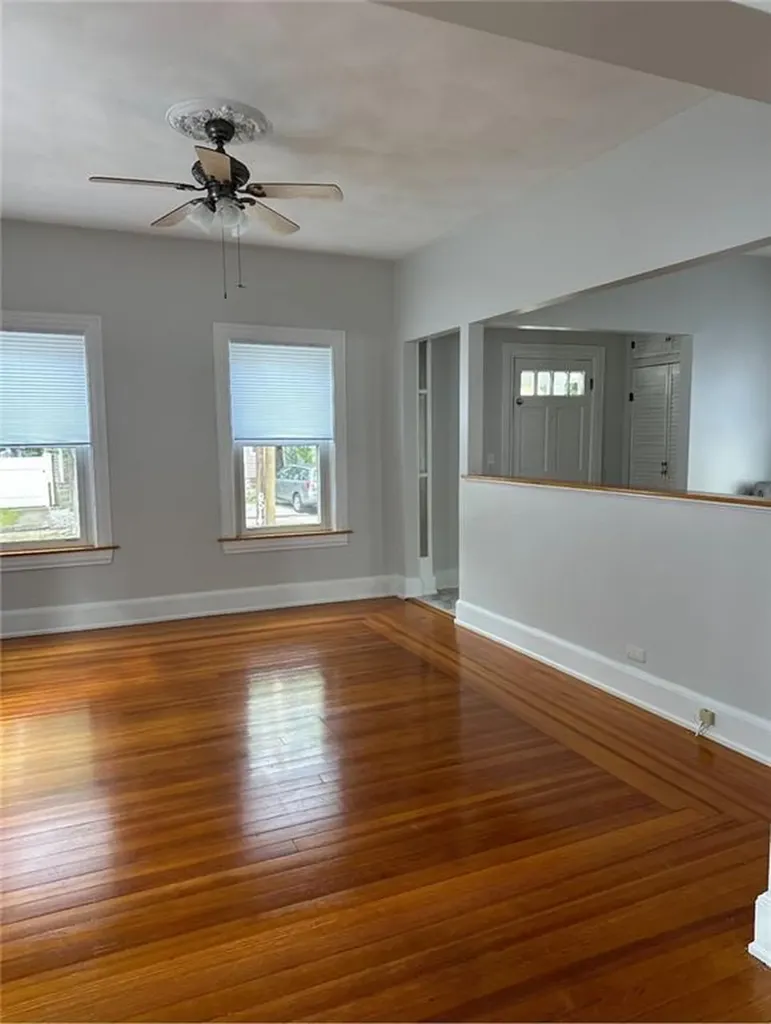 144 Rutherglen Avenue Providence RI 02907