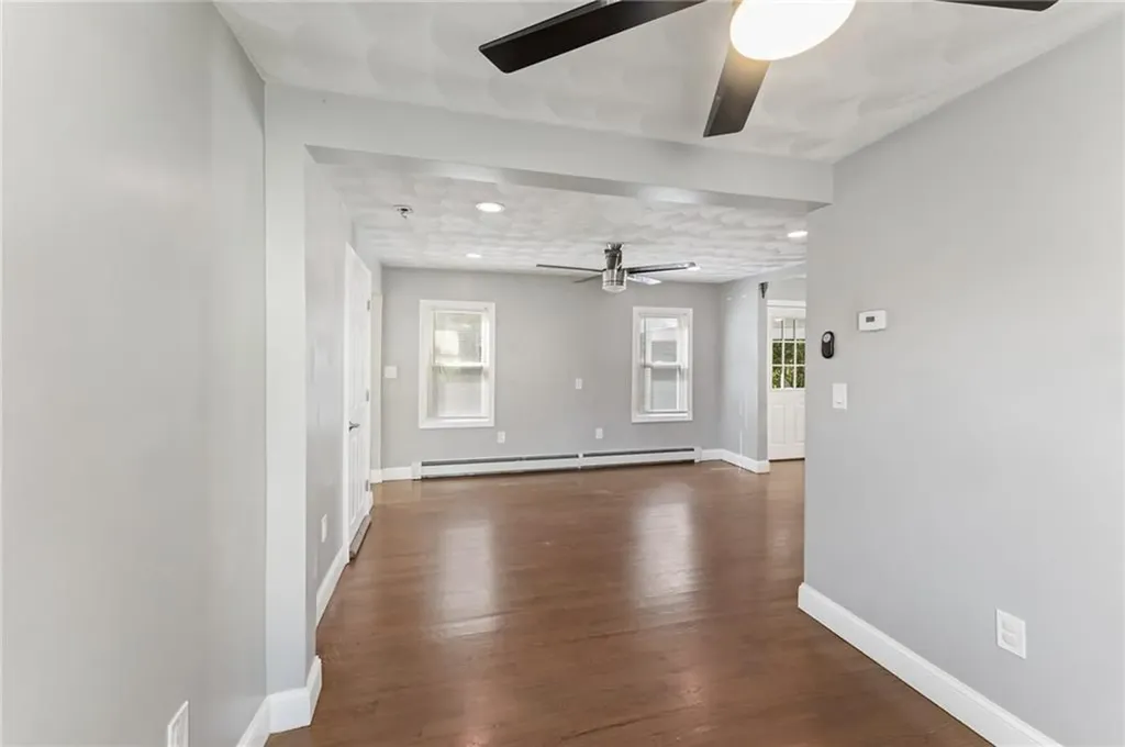 44 Read Avenue Coventry RI 02816