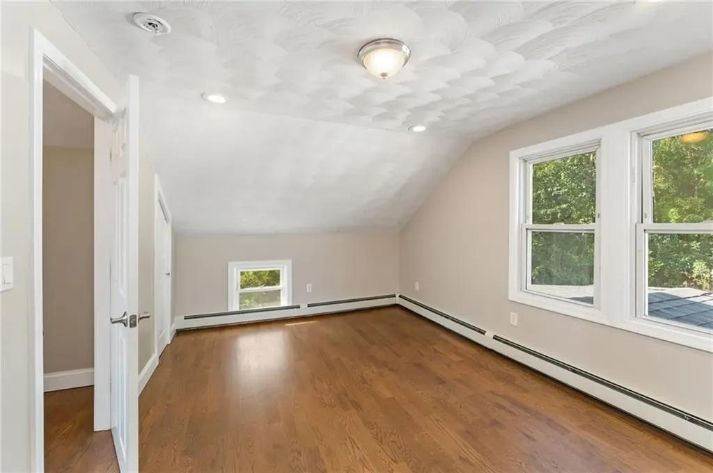 44 Read Avenue Coventry RI 02816