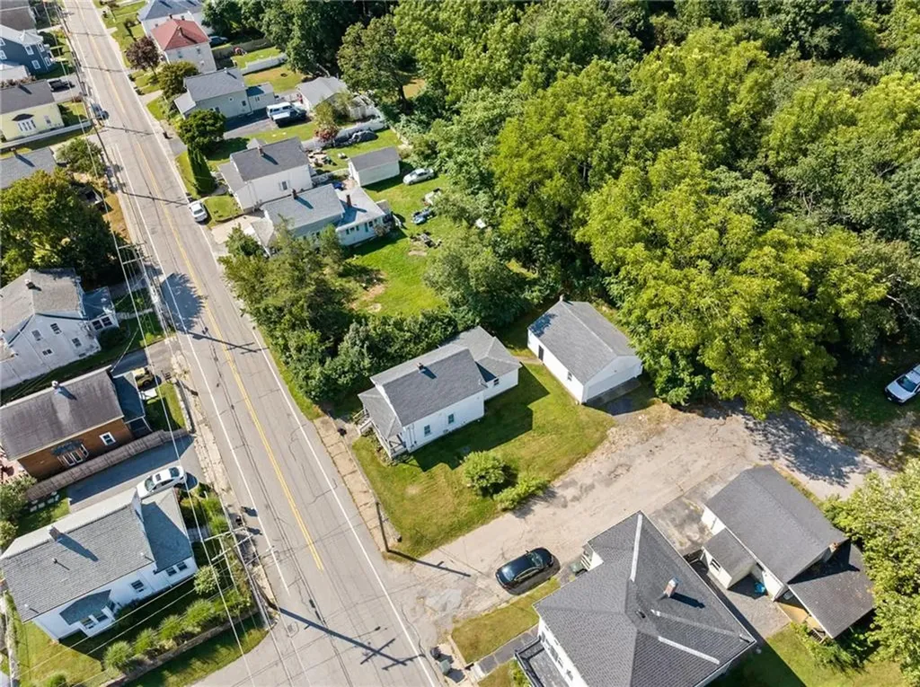 44 Read Avenue Coventry RI 02816
