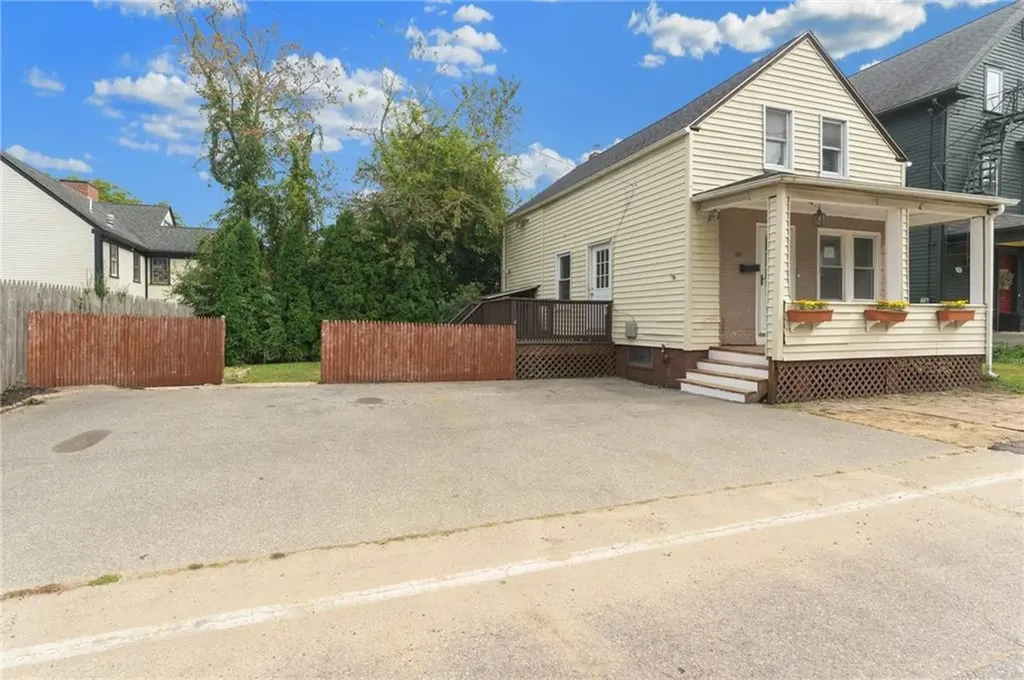 20 Fair Street Warwick RI 02888