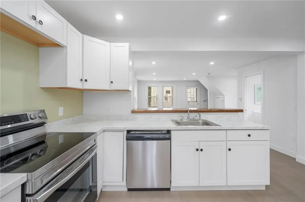 20 Fair Street Warwick RI 02888