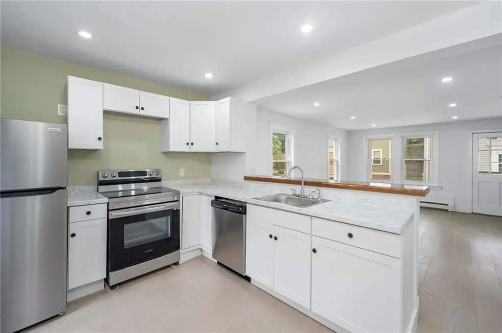 20 Fair Street Warwick RI 02888