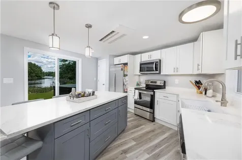 193 Pinehaven Road Coventry RI 02816