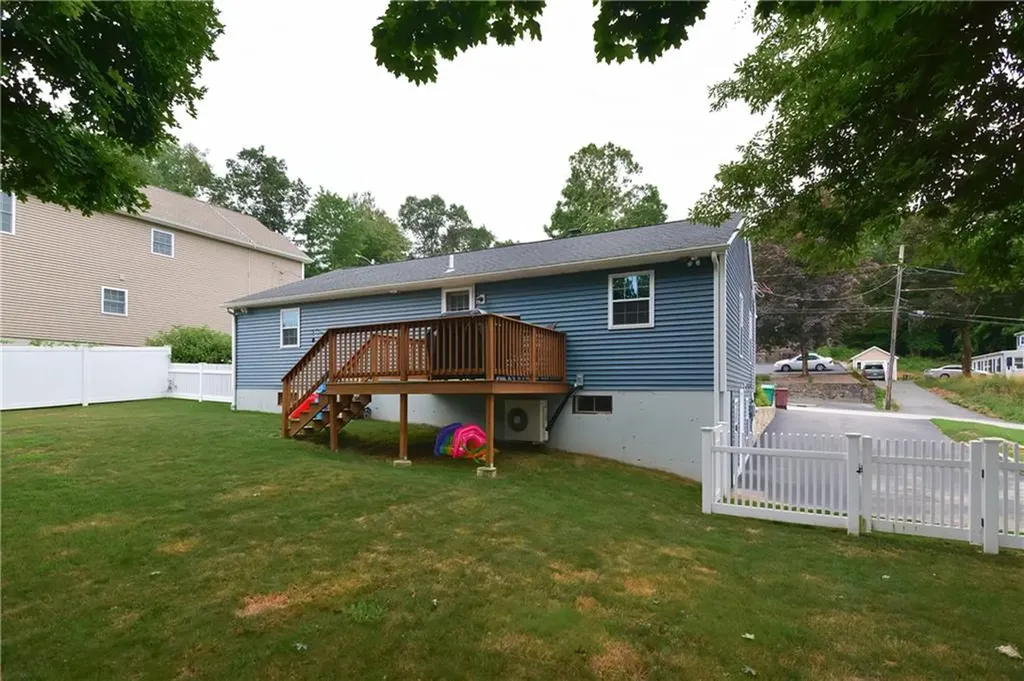 204 Manila Avenue Woonsocket RI 02895