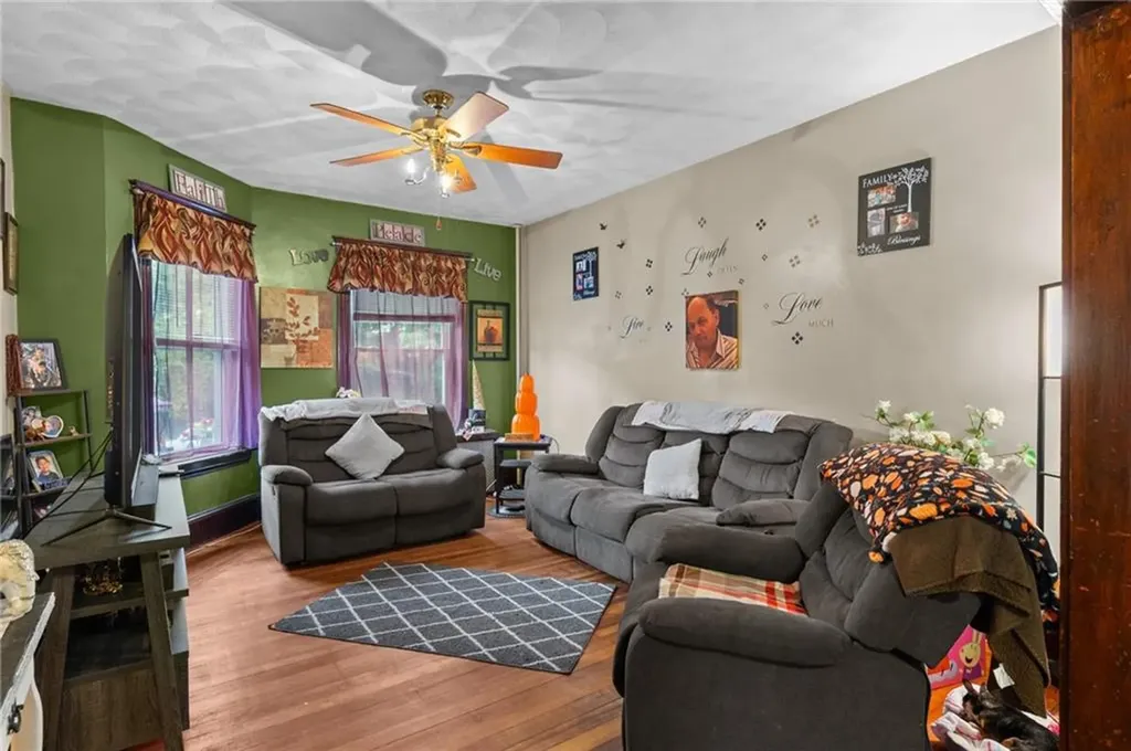 207 Highland Street Woonsocket RI 02895