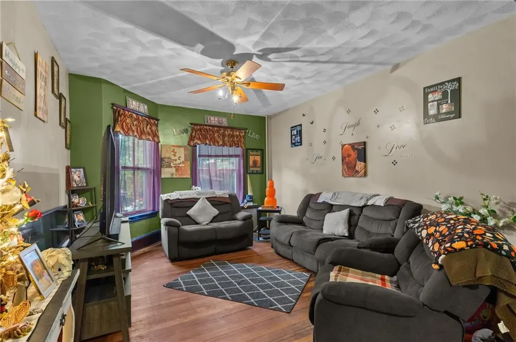 207 Highland Street Woonsocket RI 02895