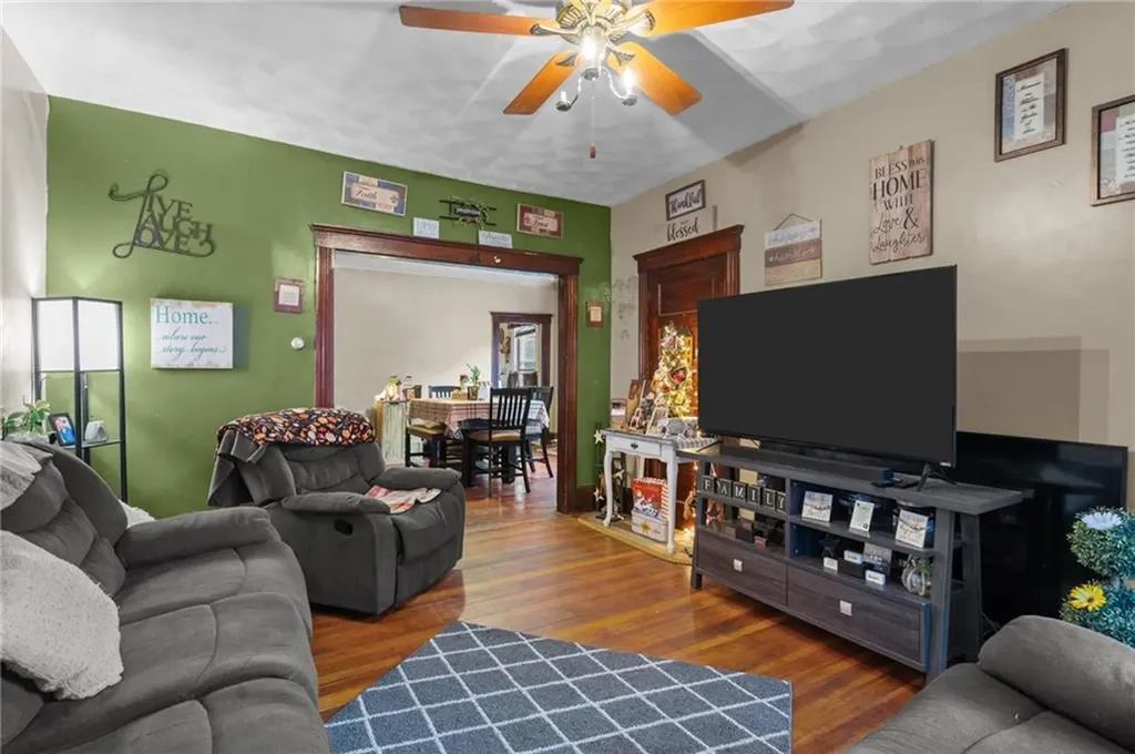 207 Highland Street Woonsocket RI 02895