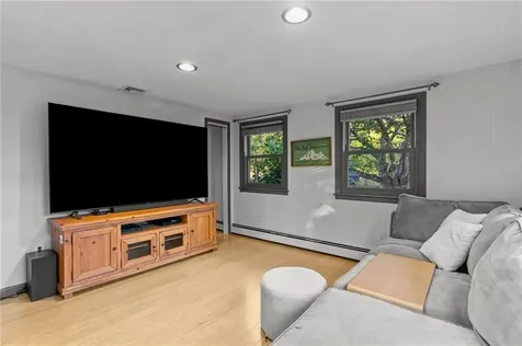 48 Bethany Lane North Kingstown RI 02852